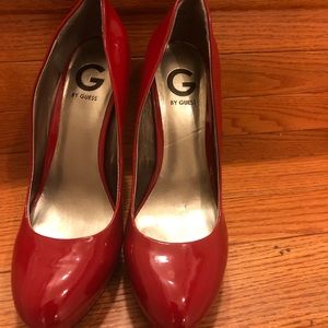 Red G by Guess pumps.